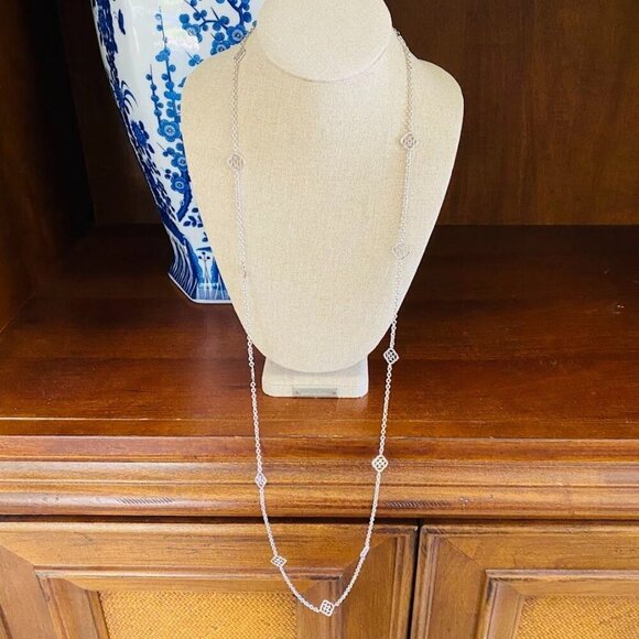 Kendra Scott Devalyn Long Station Necklace Logo Medallion Silver - Picture 4 of 6